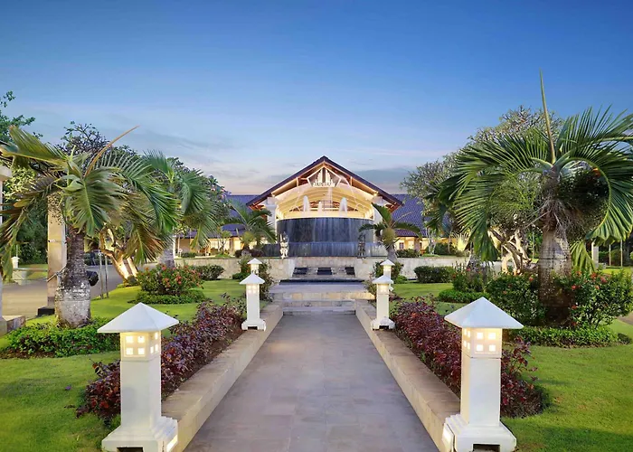 Resort Discovery Kartika Plaza